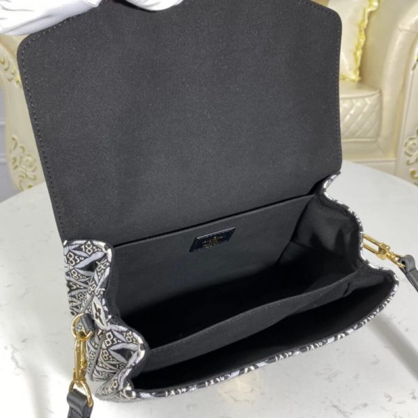 Replica LV Since 1854 Pochette Metis M57272 Handbag - Image 12