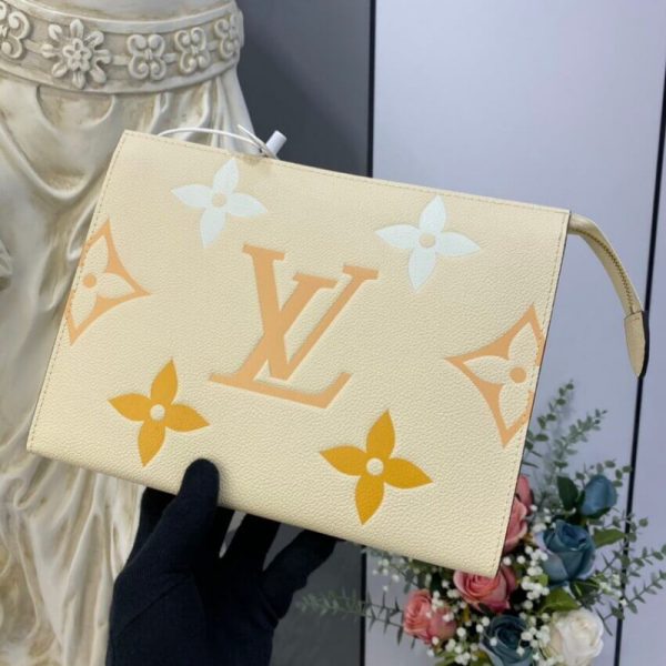 Louis Vuitton Toiletry Pouch 26 Replica – M80504 - Image 2