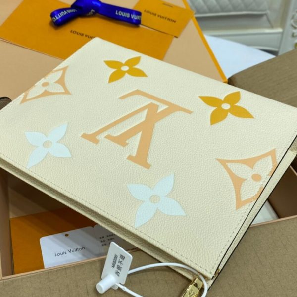 Louis Vuitton Toiletry Pouch 26 Replica – M80504 - Image 8