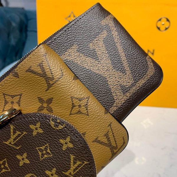 LV Trio Pouch M68756 - Stylish Replica Handbag - Image 7