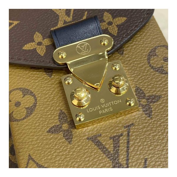 Replica LV Metis Vertical Zippy Wallet – Stylish & Functional - Image 8