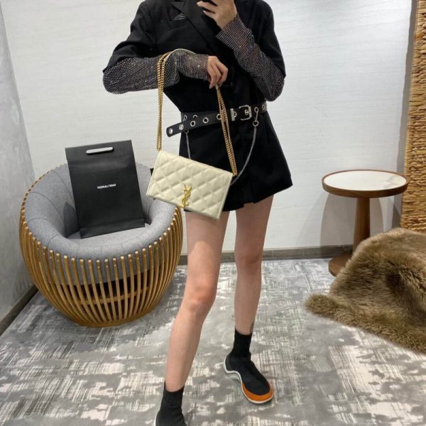 Saint Laurent Becky Quilted Lambskin Chain Wallet Replica - Image 3