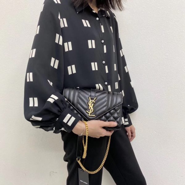 Replica YSL Grain Leather Envelope Small Bag in Black - Image 2