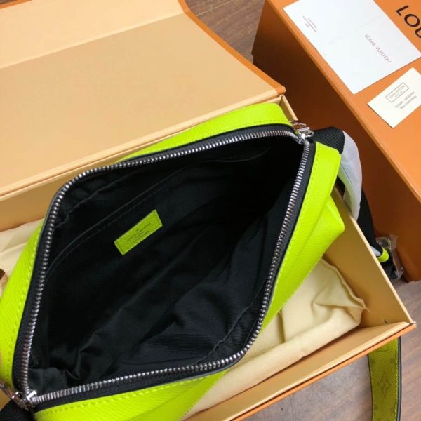 Louis Vuitton Taigarama Outdoor Messenger PM Replica M30239 - Image 7