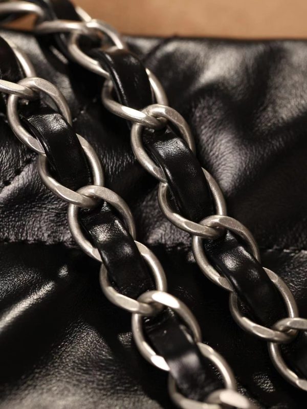 Black Chanel 22 Replica w/ Silver Metal Chain – Stylish & Elegant - Image 4