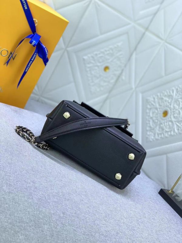 Replica LV Lockme Ever Mini Bag – Black M20997 - Image 6