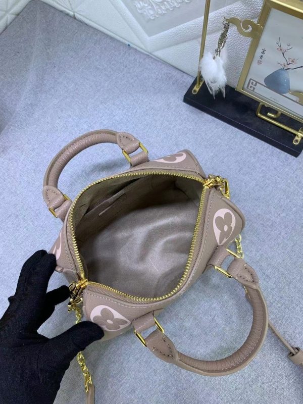 LV Speedy Bandoulière 20 Bicolor Monogram Empreinte Replica - Image 8