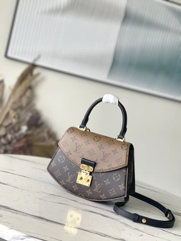 Replica LV Tilsitt Monogram Handbag M46548 - AAA Quality