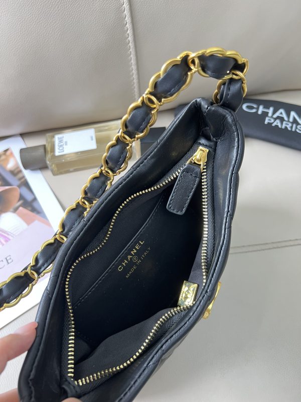 Chanel Hobo Replica Handbag - Style As3562 - Image 6