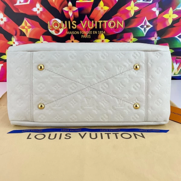 Louis Vuitton Artsy MM Empreinte Leather Shoulder Bag M93449 - Image 5