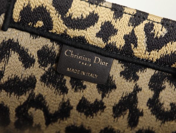 Replica Dior Book Tote Large Beige Mizza Embroidery M1286Zrhm_M918 - Image 2