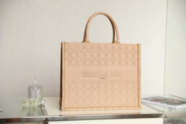 Replica Dior Book Tote Natural Raffia Cannage Bag - Image 9