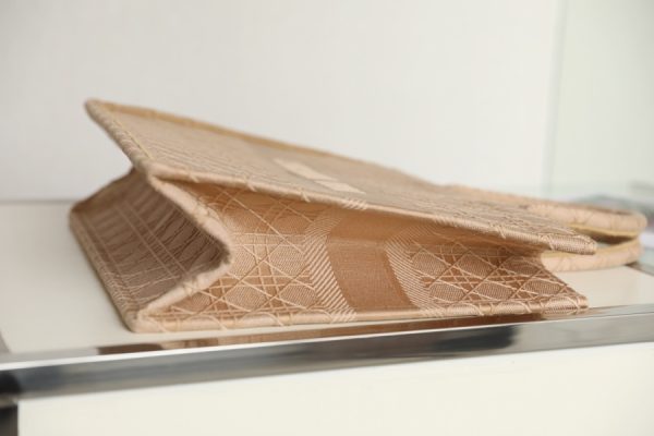 Replica Dior Book Tote Natural Raffia Cannage Bag - Image 7