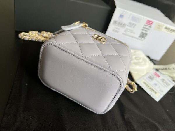 Replica Chanel 22 White Ap2198 Luxury Handbag - Image 6
