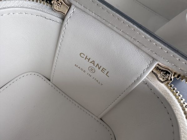 White Replica Chanel Clutch with Chain & Gold-Tone Metal - Image 3
