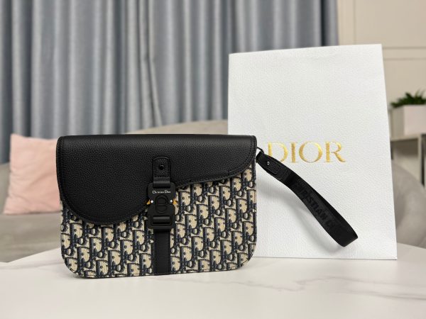 Replica Dior Saddle A5 Pouch – Stylish & Compact Design - Image 6