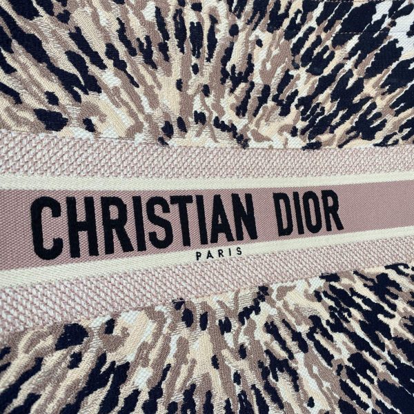 Replica Dior Book Tote with Rnave D'Infini Embroidery - Image 5