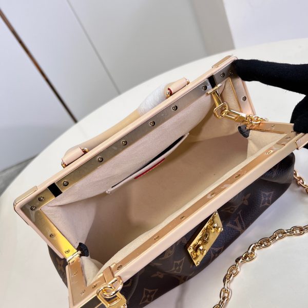 Replica Louis Vuitton Monogram Clutch M46544 - Timeless Elegance - Image 6