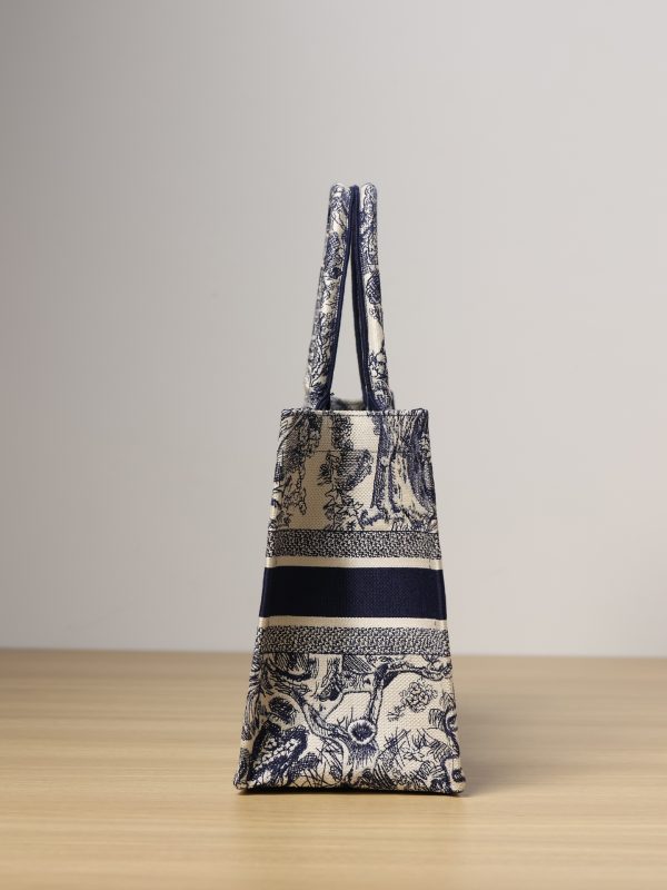 Replica Dior Medium Book Tote Blue Toile Jouy Embroidery M1295Ztdt_M808 - Image 7