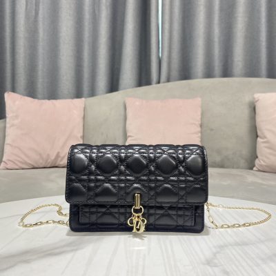 Dior Lady Dior Chain Pouch Replica | S0937Onmj_M900