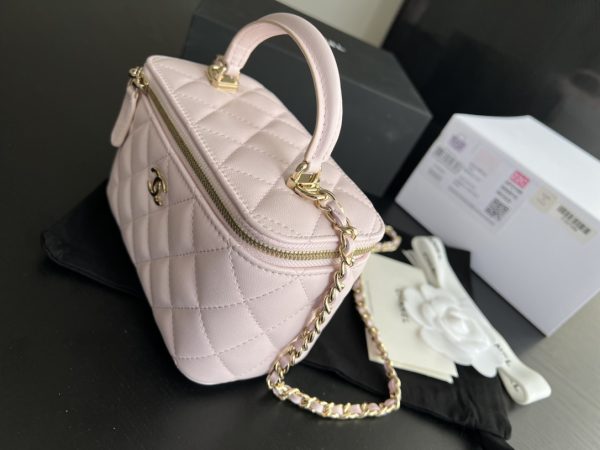 Pink Replica Chanel 22 Bag Ap2199 – Chic & Stylish - Image 5