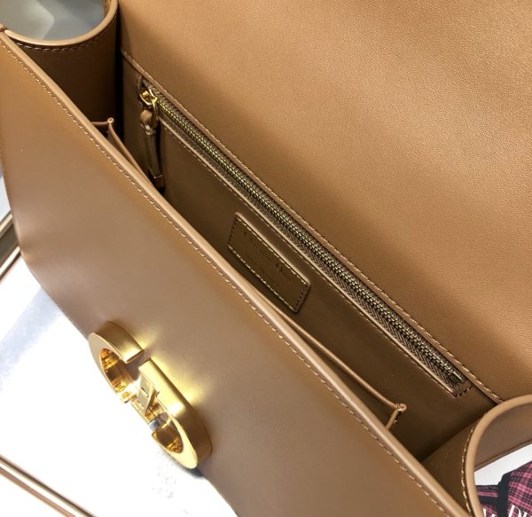 Replica Dior 30 Montaigne Brown Handbag | Stylish & Classic Design - Image 3