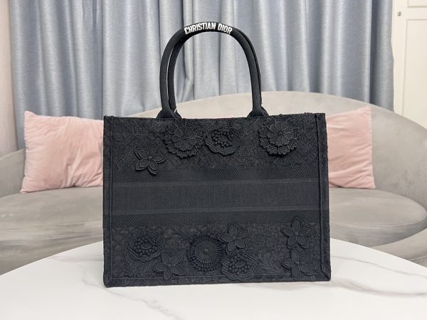 Replica Dior Medium Book Tote D-Lace Macrame Bag M1296Zeax - Image 4