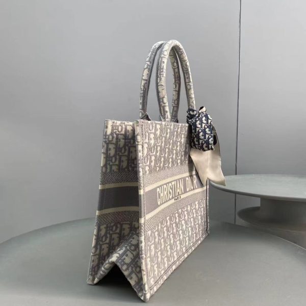 Replica Dior Book Tote Medium Gray Oblique Embroidery M1296Zriw - Image 7