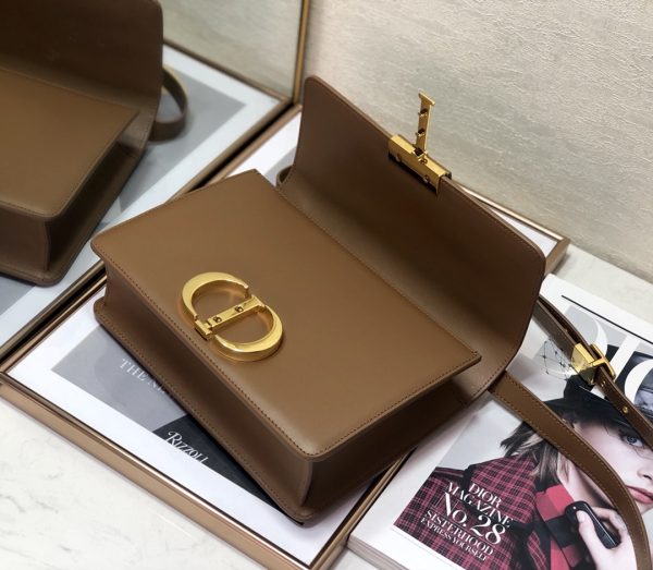 Replica Dior 30 Montaigne Brown Handbag | Stylish & Classic Design - Image 4