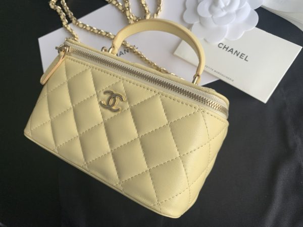 Chanel 22 Yellow Replica Handbag Ap2199 - Image 4