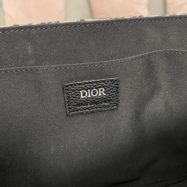 Replica Dior Explorer Messenger Bag – Stylish & Timeless Design - Image 3