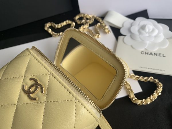 Chanel 22 Yellow Ap2198 Replica Handbag - Image 6