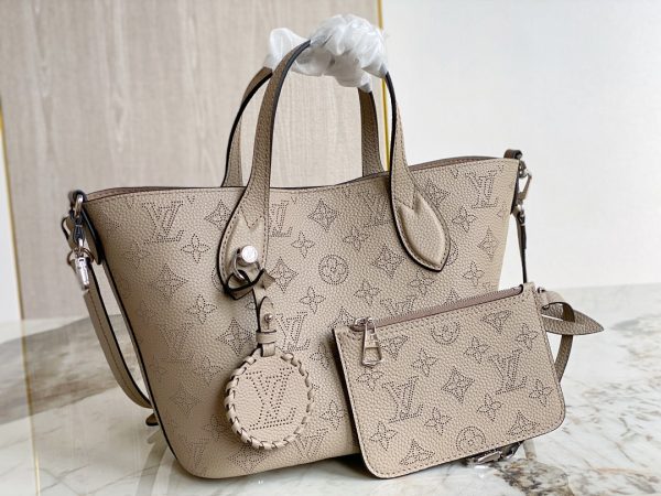 Louis Vuitton Blossom PM M21849 Replica Handbag - Image 8