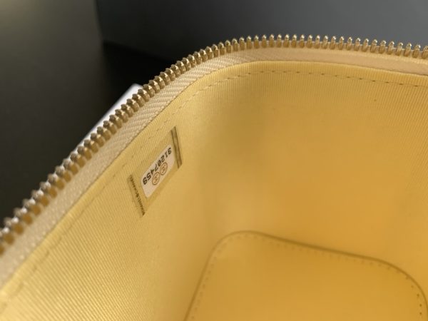 Chanel 22 Yellow Replica Handbag Ap2199 - Image 3