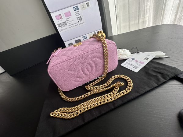 Replica Chanel Pink Vanity Case – Style & Elegance - Image 9