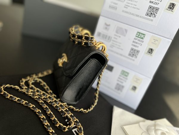 Chanel-Inspired Quilted Clutch with Chain Strap - Image 6