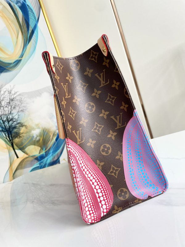Replica LV x YK Onthego MM M46466 Handbag - Image 8