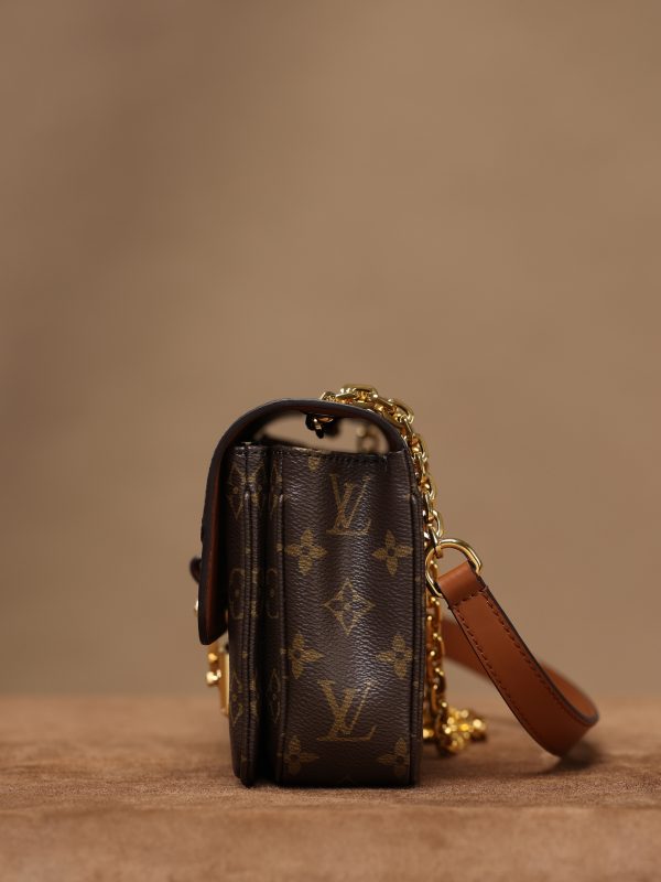 Louis Vuitton Monogram Leather Marceau M46126 Replica AAA - Image 6