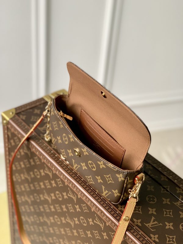 Replica LV Wallet On Chain Ivy M81911 | Stylish & Luxurious Design - Image 5