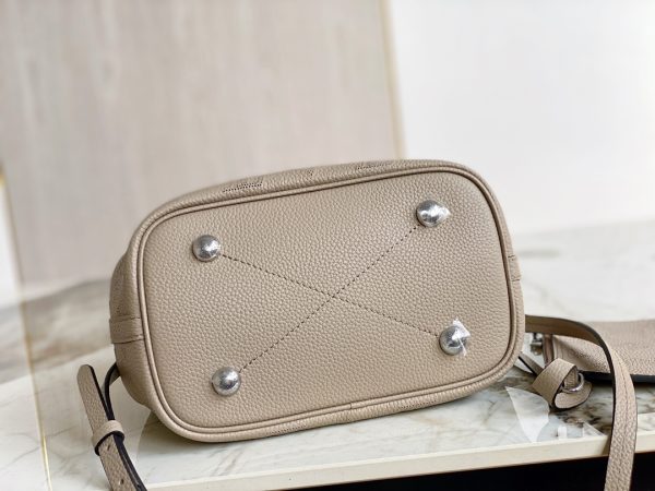 Louis Vuitton Blossom PM M21849 Replica Handbag - Image 3