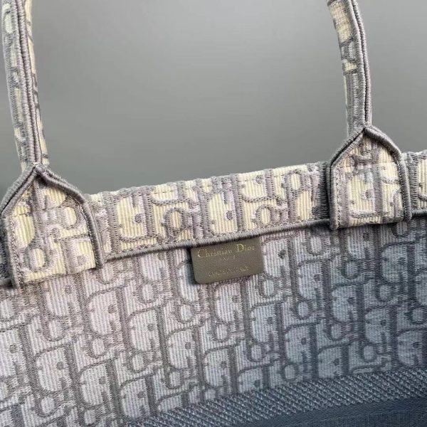 Replica Dior Book Tote Medium Gray Oblique Embroidery M1296Zriw - Image 5