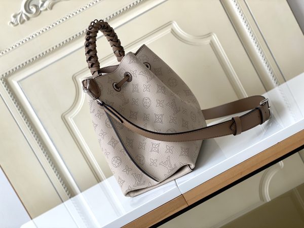 Replica Louis Vuitton Muria M55799 Handbag – Stylish & Affordable - Image 9