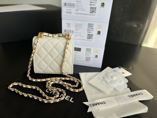 Chanel-Inspired Clutch with Gold Chain, Elegant Replica Design - Image 6