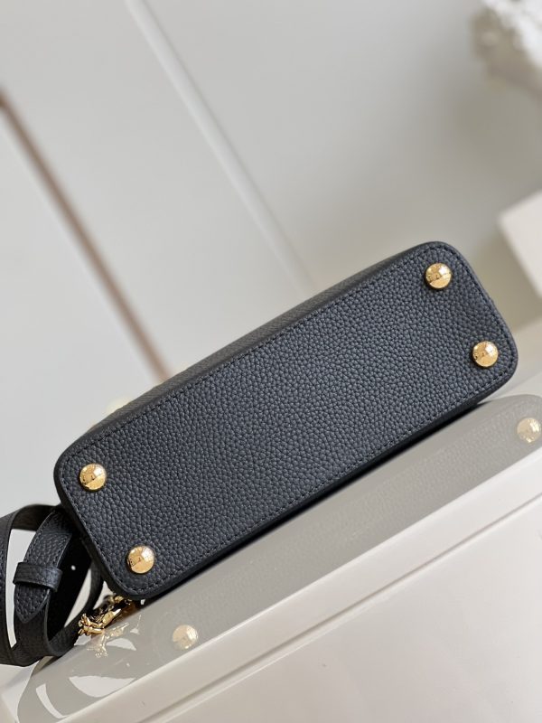 Replica Louis Vuitton Capucines MM 20708 Handbag - Image 5