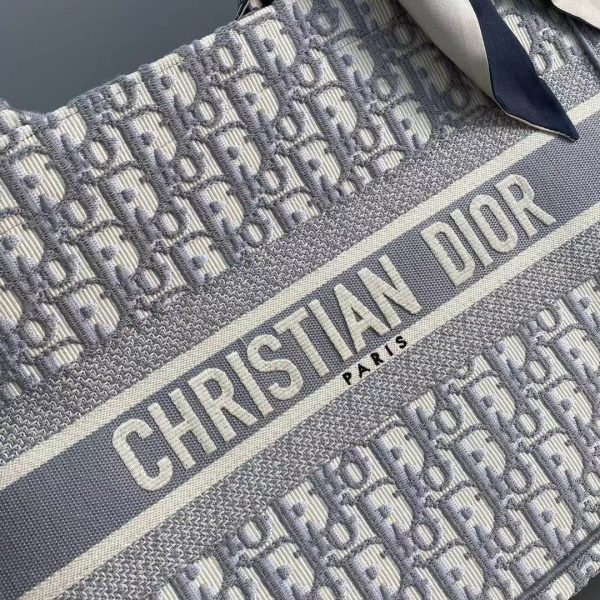 Replica Dior Book Tote Medium Gray Oblique Embroidery M1296Zriw - Image 8