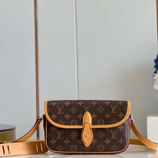 Replica LV Gibeciere PM Shoulder Bag M42248 - Luxury Style