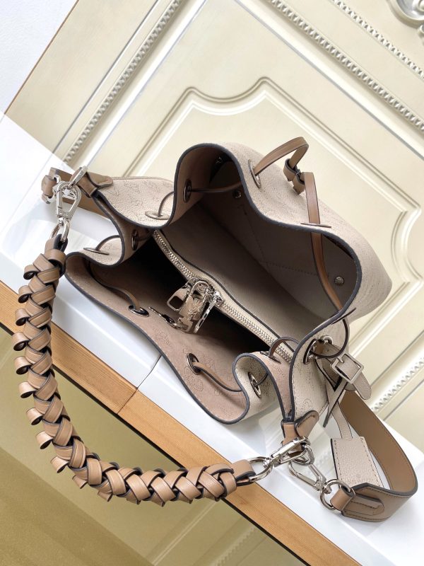 Replica Louis Vuitton Muria M55799 Handbag – Stylish & Affordable - Image 2