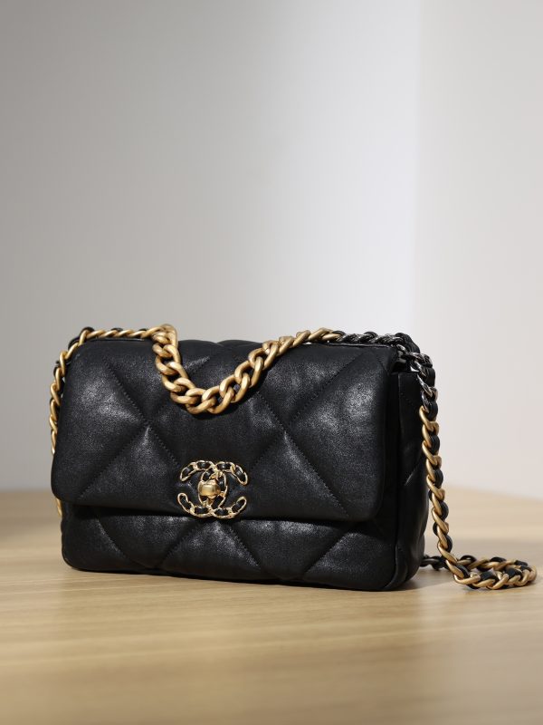 Replica Chanel CF 19 Black Handbag – Timeless Elegance - Image 7