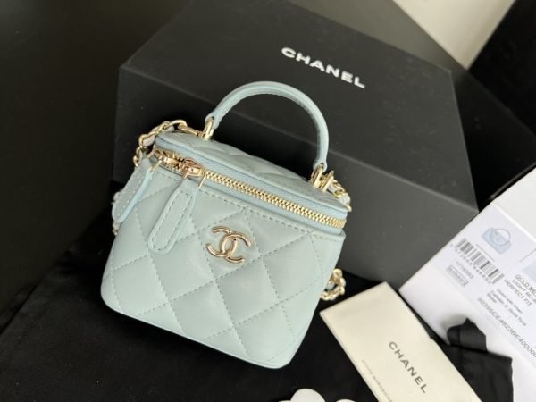 Chanel 22 Cyanine Ap2198 Replica Bag - Luxe Design