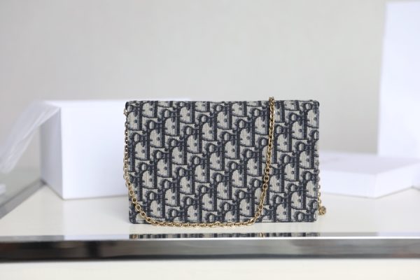 Replica Dior Oblique Saddle Handbag S5698CTZQ – M928 - Image 3